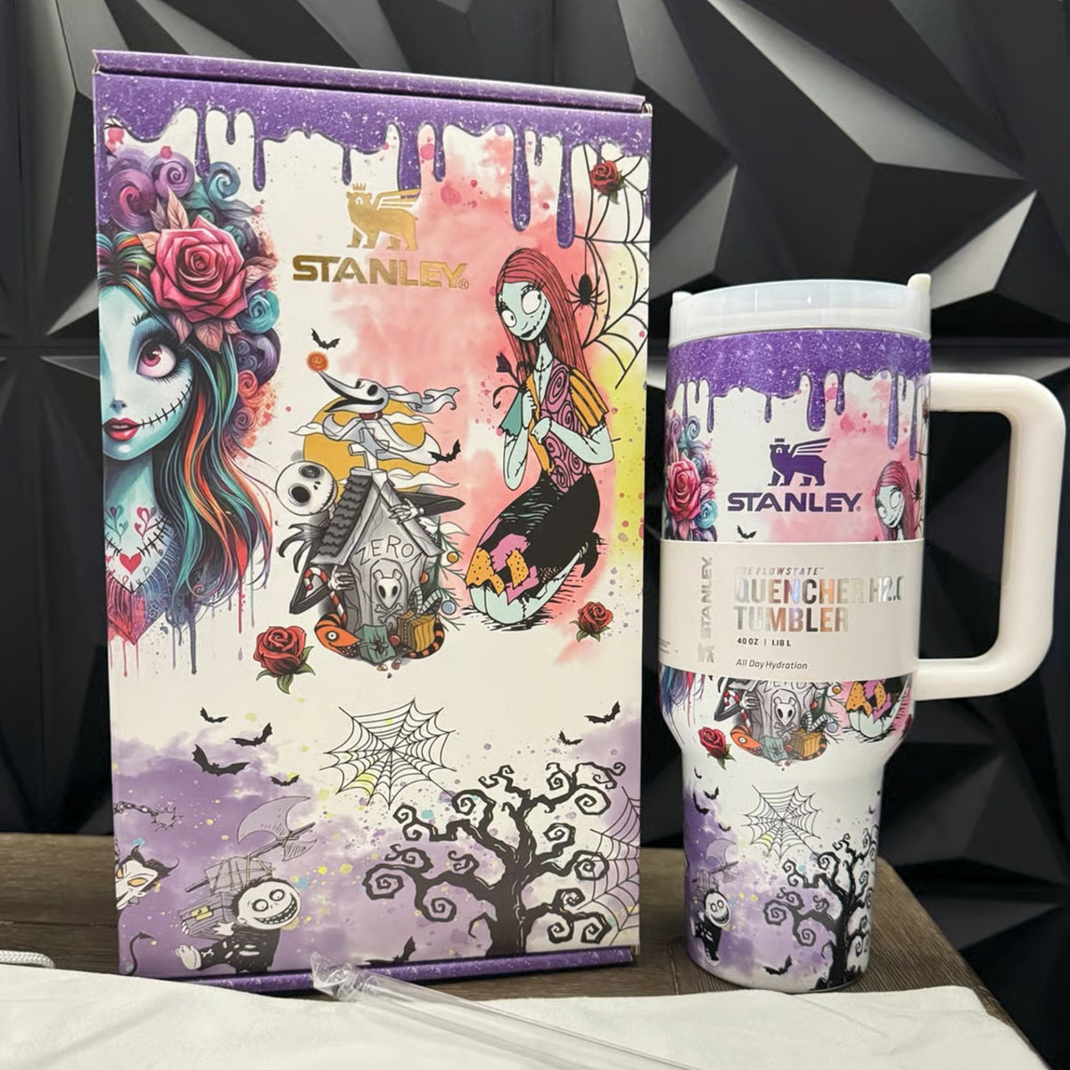 40oz Sally x Jack Skellington Tumbler