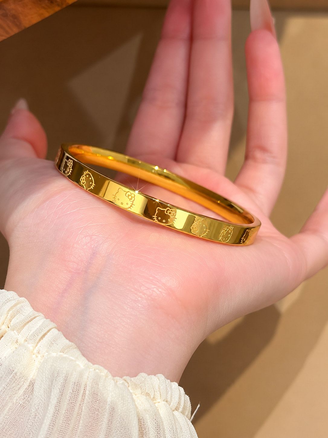Hello Kitty Gold Color Bracelet
